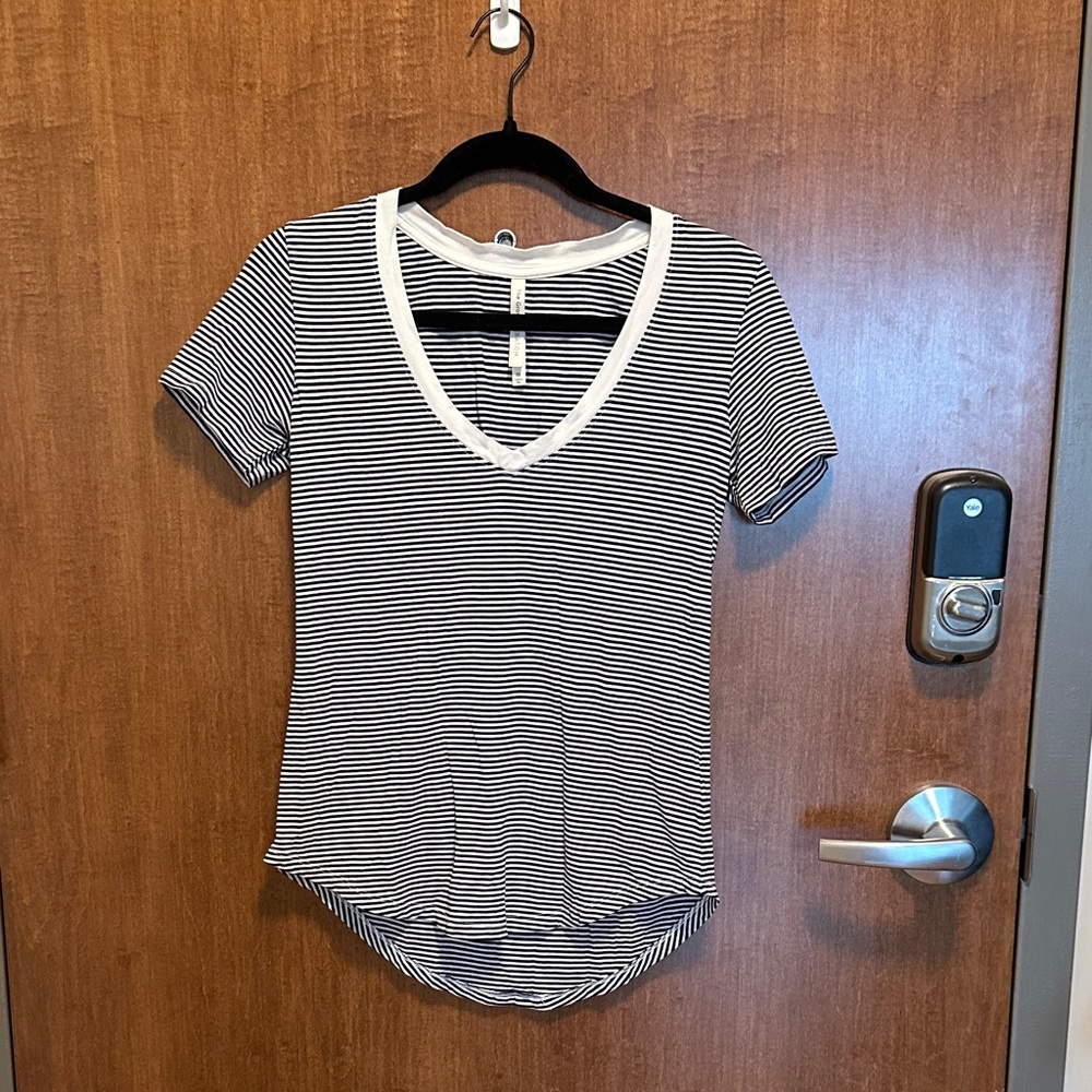 Babaton Striped V-Neck Women's Top